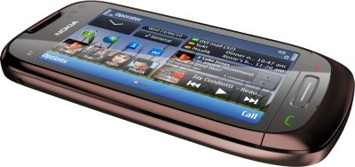 Nokia C7 уже продается