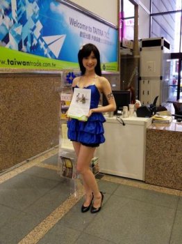 Позитивное: TOP-12 девушек на Computex 2010!