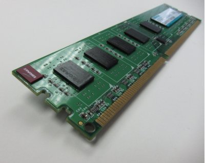 KINGMAX DDR3 2400 МГц – память с эффективным охлаждением